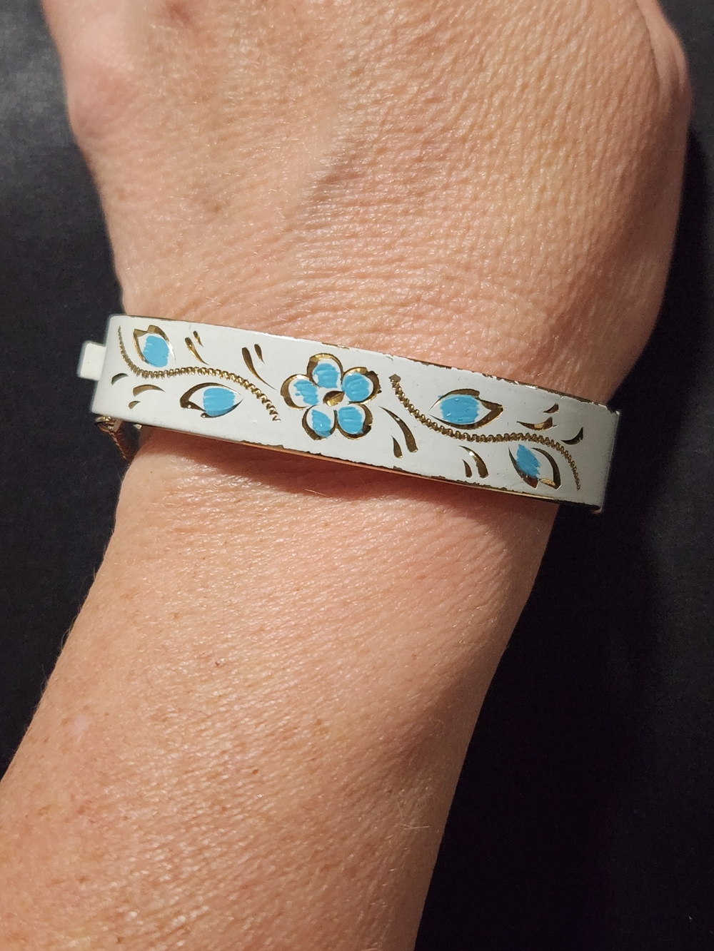 Hand-Painted White and Blue Floral Enamel Bangle Bracelet